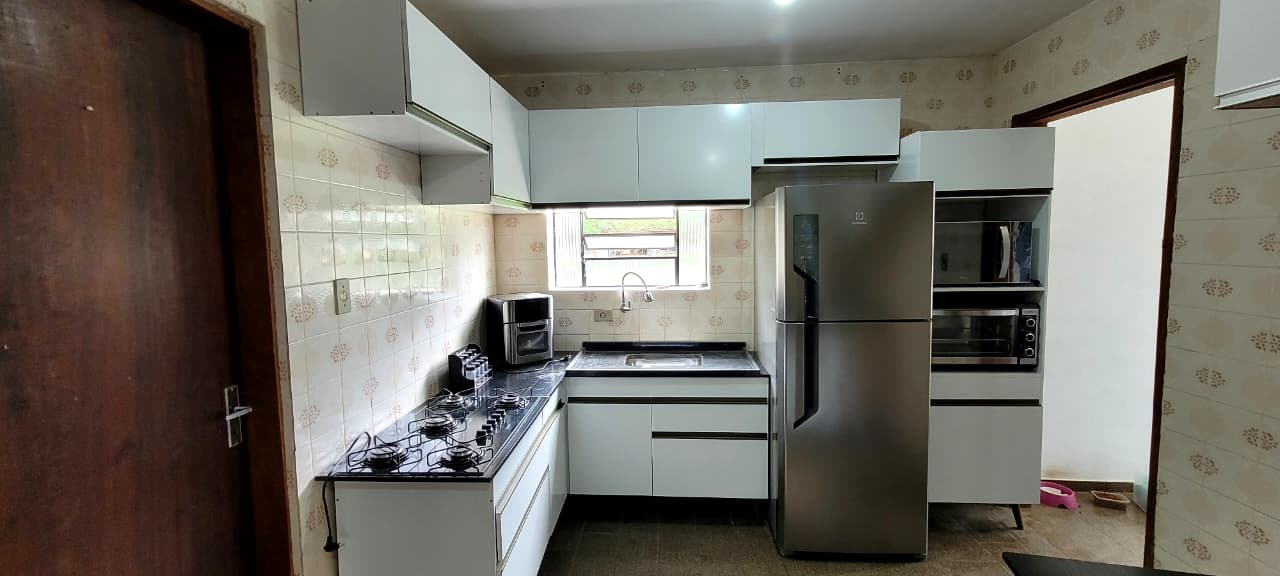 Montagem de móveis residenciais com acabamento profissional